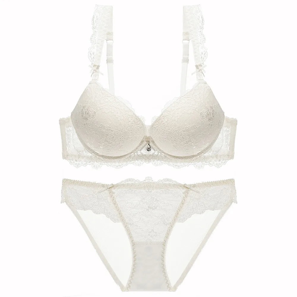 Comfortable Slight Push Up Bra With Dainty Cloud-Shaped Lace and Matching Panty