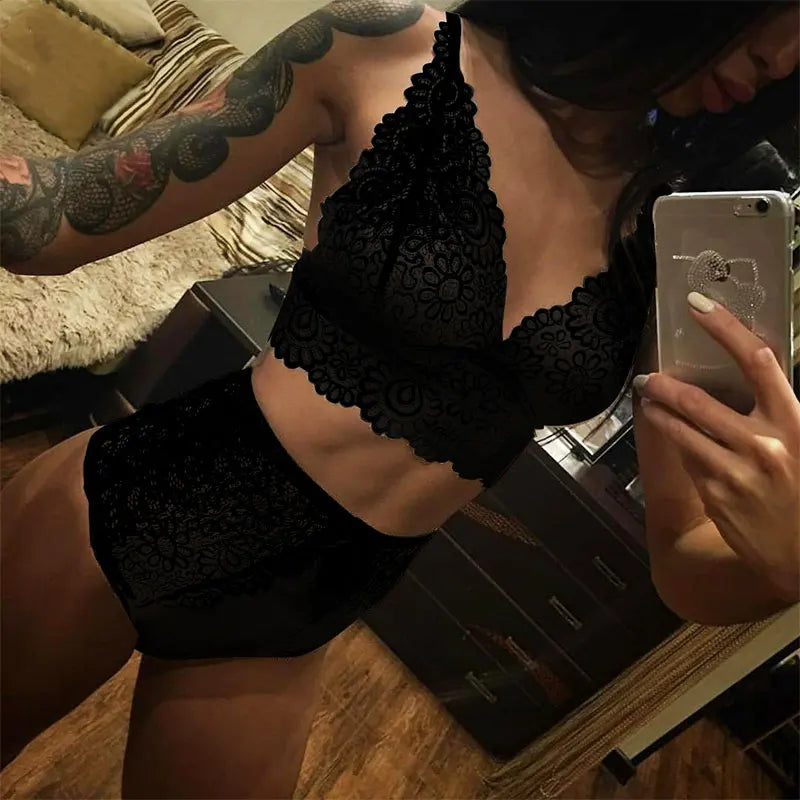 Twilight Lace-Trimmed V-Neck Bralette Set