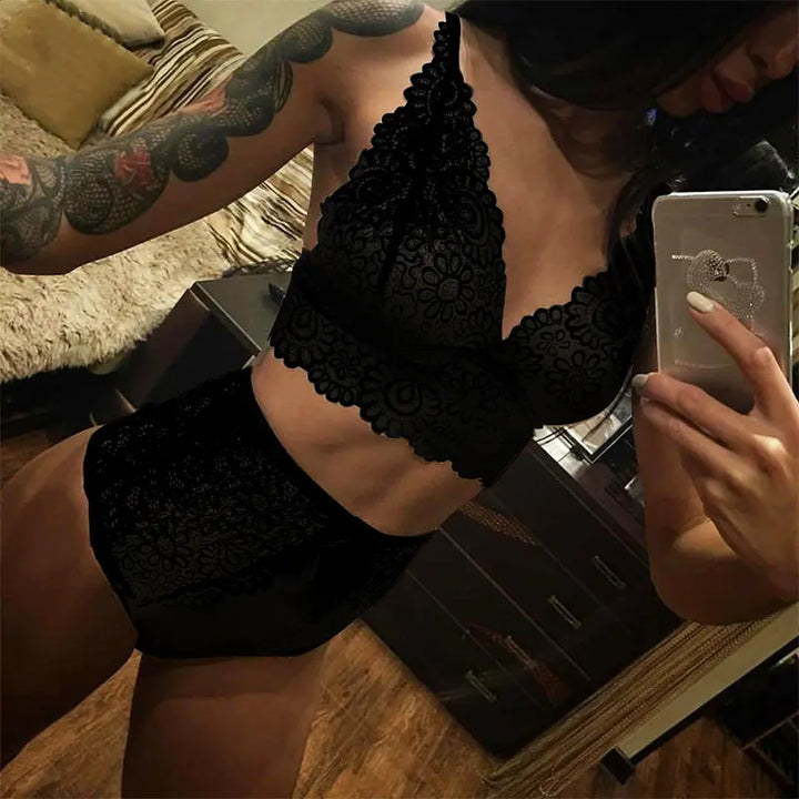 Twilight Lace-Trimmed V-Neck Bralette Set