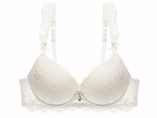 Comfortable Slight Push Up Bra With Dainty Cloud-Shaped Lace and Matching Panty