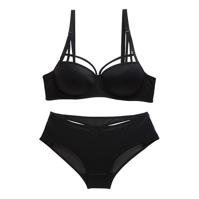 Funky Three Quarter Bra with Seamless Panty