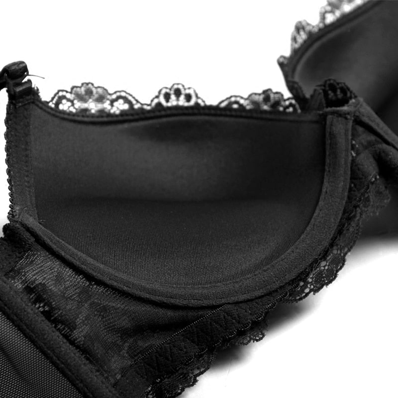 Comfortable Slight Push Up Bra With Dainty Cloud-Shaped Lace and Matching Panty