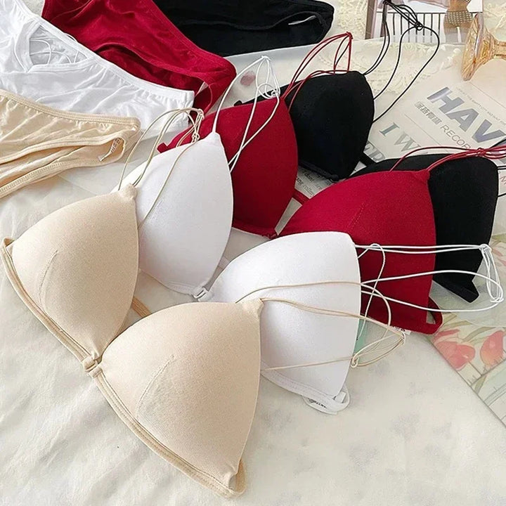 Chic Clasp Seamless Bralette